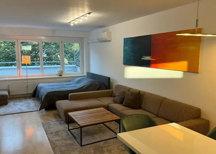 Apartman 3 - Klimaanlage, Grosses Sofa, Cafe & Wlan, Selfcheckin, Parkplatz, Fuer 5 Gaeste