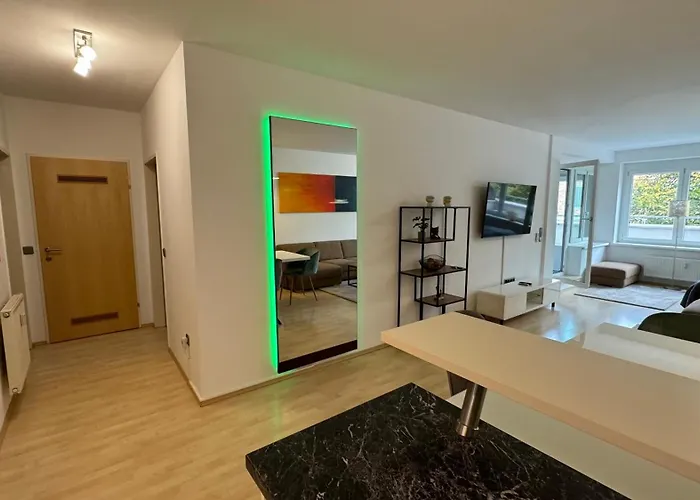 City Apartment Linz 3 Zimmer - Klimaanlage, Grosses Sofa, Cafe & Wlan, Selfcheckin, Parkplatz, Fuer 5 Gaeste شقة