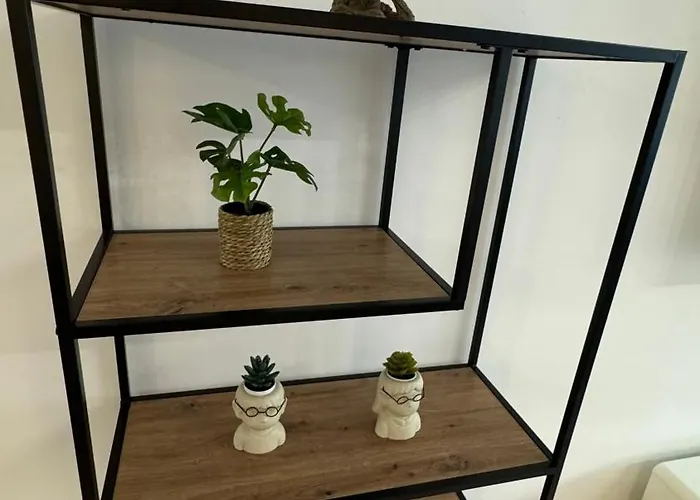 3 - Klimaanlage, Grosses Sofa, Cafe & Wlan, Selfcheckin, Parkplatz, Fuer 5 Gaeste *