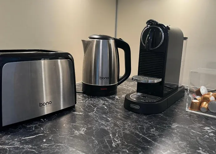 City Apartment Linz 3 Zimmer - Klimaanlage, Grosses Sofa, Cafe & Wlan, Selfcheckin, Parkplatz, Fuer 5 Gaeste لينتز