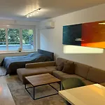 アパート 3 - Klimaanlage, Grosses Sofa, Cafe & Wlan, Selfcheckin, Parkplatz, Fuer 5 Gaeste