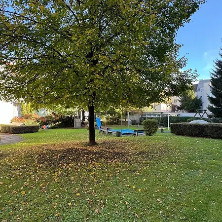 Apartment 3 - Klimaanlage, Grosses Sofa, Cafe & Wlan, Selfcheckin, Parkplatz, Fuer 5 Gaeste Linz