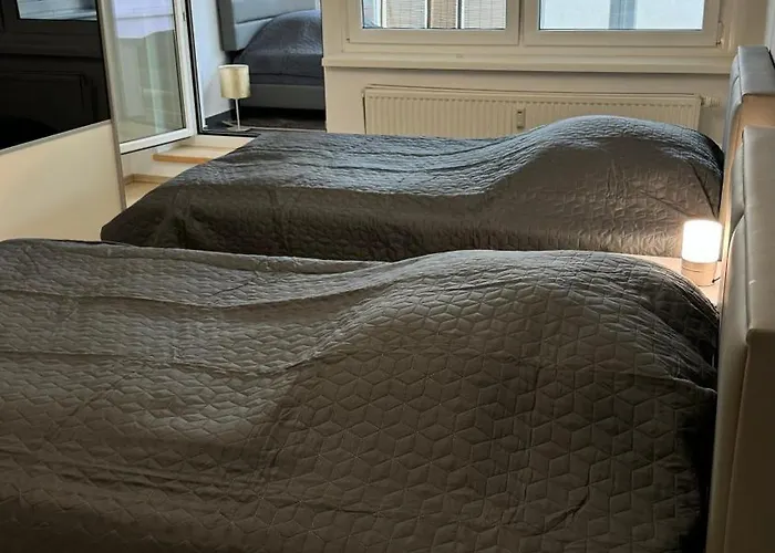 3 - Klimaanlage, Grosses Sofa, Cafe & Wlan, Selfcheckin, Parkplatz, Fuer 5 Gaeste